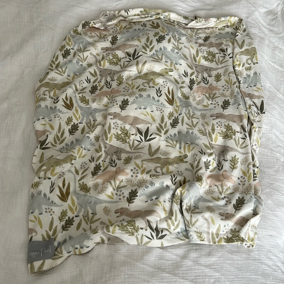 Dinosaur Multipurpose Cover | Copper Pearl - Picture 2 of 3